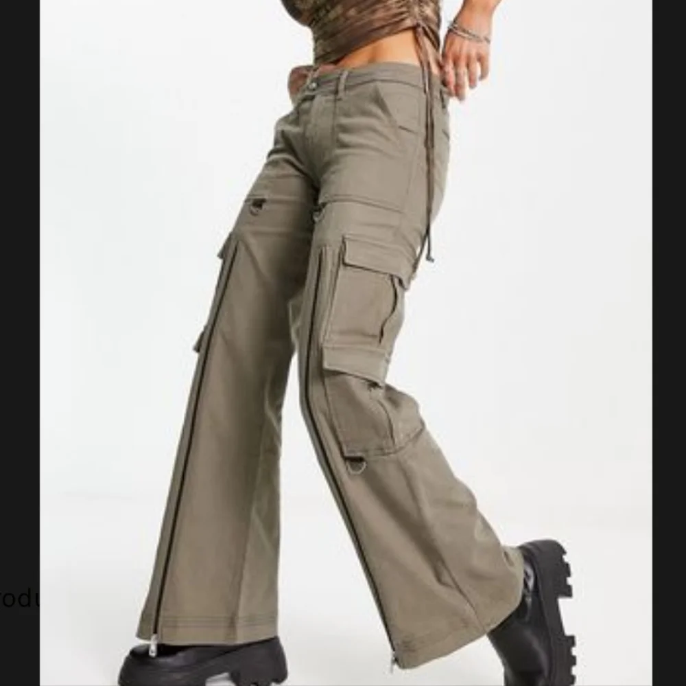 NWT Basic Pleasure Mode Zip split front flared Cargo pants 10 hot stretch - Picture 3 of 9